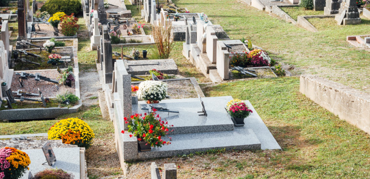 Quel format choisir pour un soubassement funéraire ?